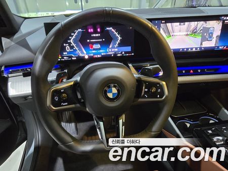 BMW 5 Series 2025, фото 6