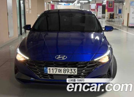 Hyundai Elantra 2022