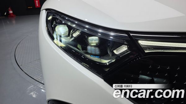 Mercedes-Benz EQS 2022, фото 8
