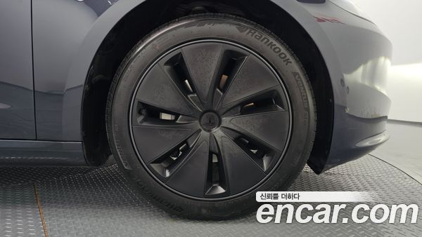 Tesla Model 3 2025, фото 5