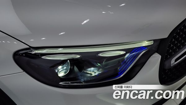 Mercedes-Benz GLC 2023, фото 8