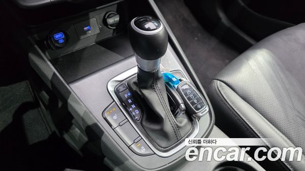 Hyundai Kona 2023, фото 12