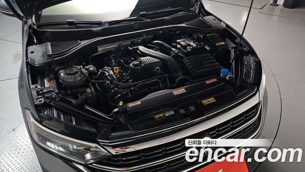 Volkswagen Jetta 2023, фото 5