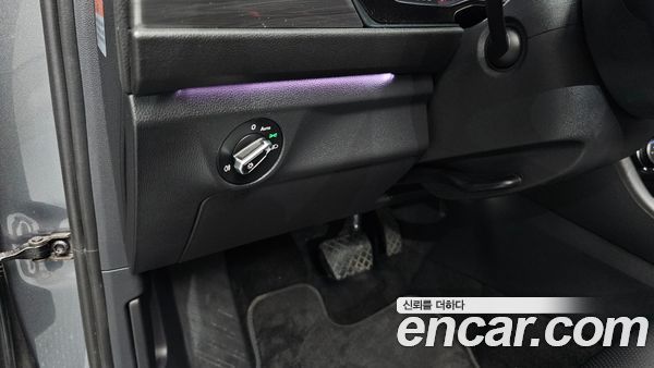 Volkswagen Jetta 2023, фото 28