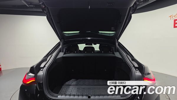 BMW i4 2024, фото 25