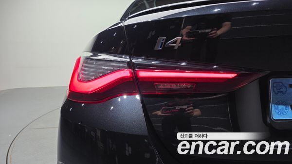 BMW i4 2024, фото 8