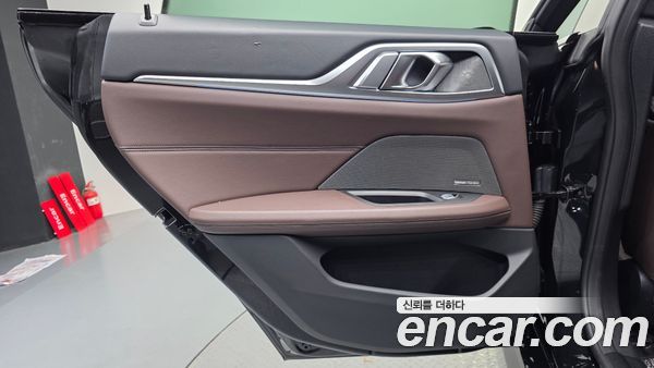 BMW i4 2024, фото 14