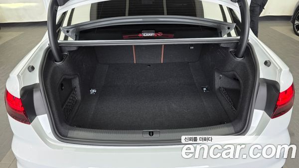 Audi A4 2023, фото 26