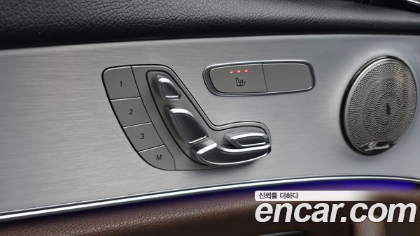 Mercedes-Benz E-Class 2021, фото 29