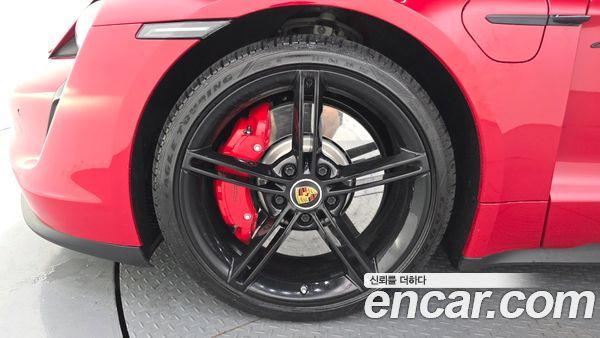 Porsche Taycan 2022, фото 5