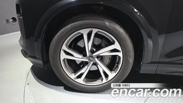 Audi Q6 e-tron 2025, фото 5