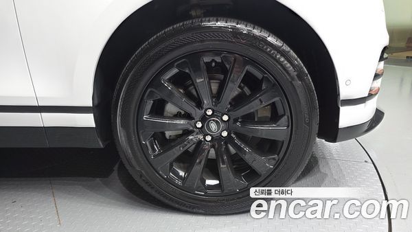 Land Rover Range Rover Velar 2021, фото 5