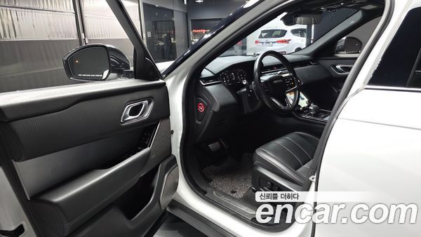 Land Rover Range Rover Velar 2021, фото 13
