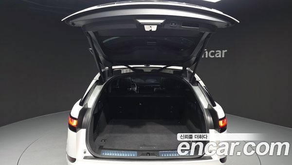 Land Rover Range Rover Velar 2021, фото 26