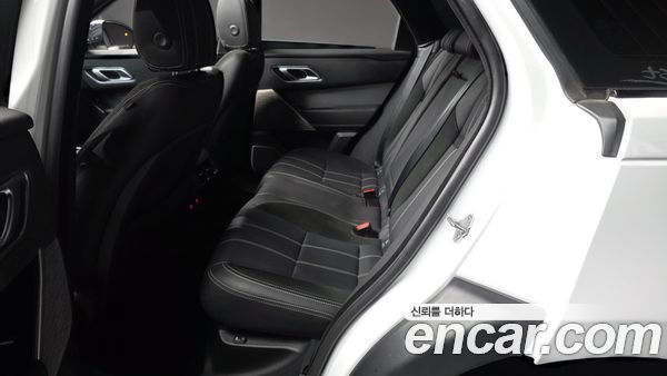 Land Rover Range Rover Velar 2021, фото 16