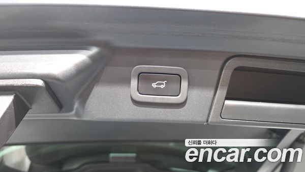 Land Rover Range Rover Velar 2021, фото 31
