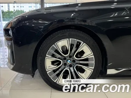 BMW 7 Series 2023, фото 5