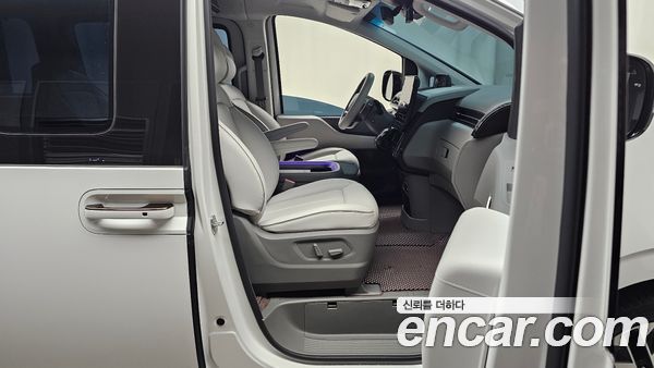 Hyundai Staria 2025, фото 15