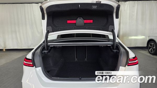 BMW 5 Series 2024, фото 26