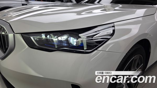 BMW 5 Series 2024, фото 8