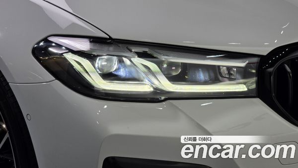 BMW 5 Series 2022, фото 8