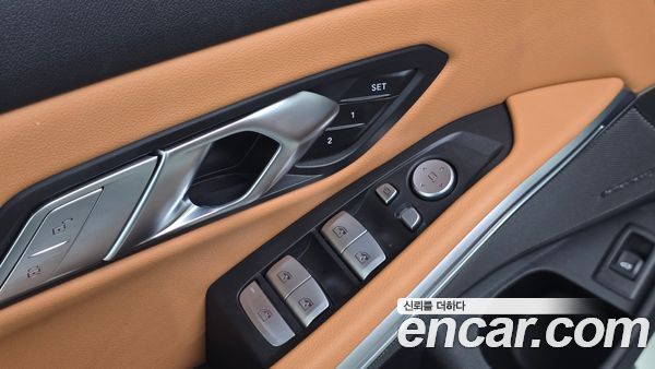 BMW 3 Series 2024, фото 29