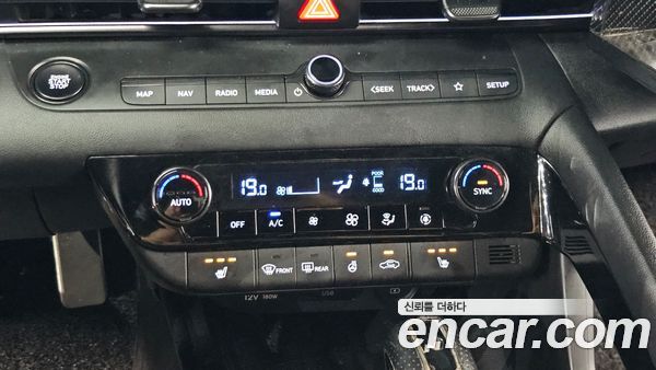 Hyundai Elantra 2022, фото 28
