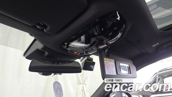 BMW 5 Series 2025, фото 16