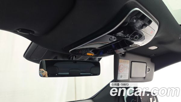Mercedes-Benz EQE 2023, фото 31