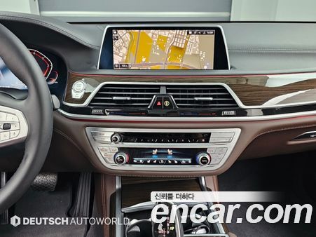 BMW 7 Series 2020, фото 14