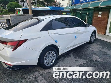 Hyundai Elantra 2023, фото 5