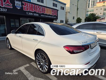 Mercedes-Benz E-Class 2021, фото 6