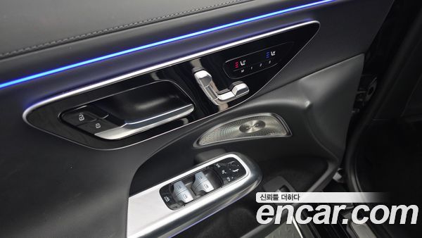 Mercedes-Benz E-Class 2024, фото 30