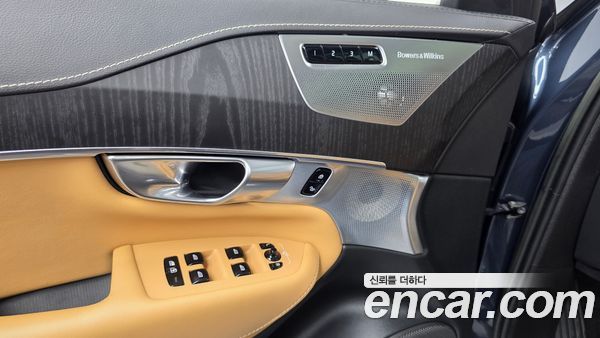 Volvo XC90 2022, фото 30