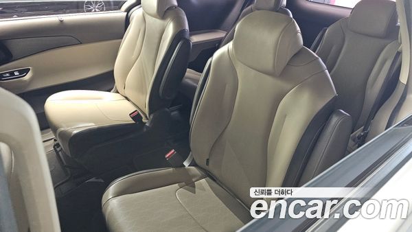 Kia Carnival 2021, фото 28