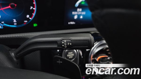 Mercedes-Benz A-Class 2022, фото 9