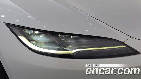 Tesla Model 3 2024, фото 8