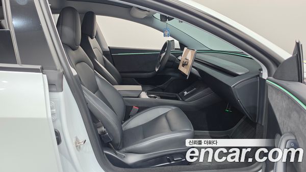 Tesla Model 3 2024, фото 16