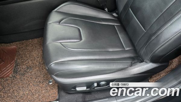 Hyundai Elantra 2021, фото 32