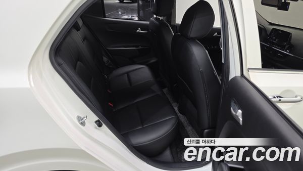 Kia Picanto 2023, фото 16