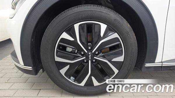 Kia EV6 2022, фото 5