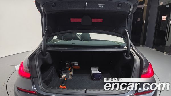 BMW 3 Series 2021, фото 26
