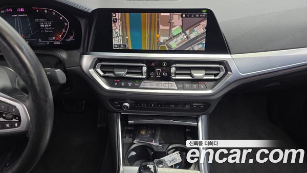 BMW 3 Series 2021, фото 29
