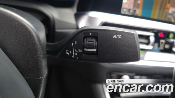 BMW 3 Series 2021, фото 31