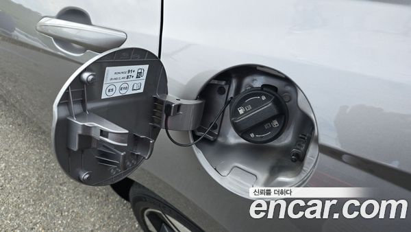 Hyundai Elantra 2021, фото 29