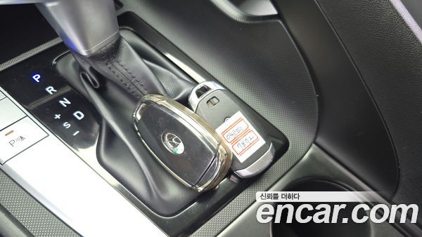 Hyundai Elantra 2021, фото 31