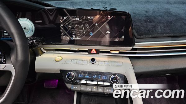 Hyundai Elantra 2023, фото 14