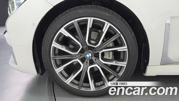 BMW 7 Series 2020, фото 5