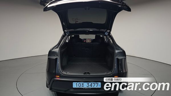 Tesla Model Y 2025, фото 25