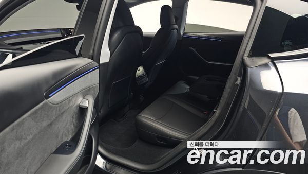Tesla Model Y 2025, фото 15